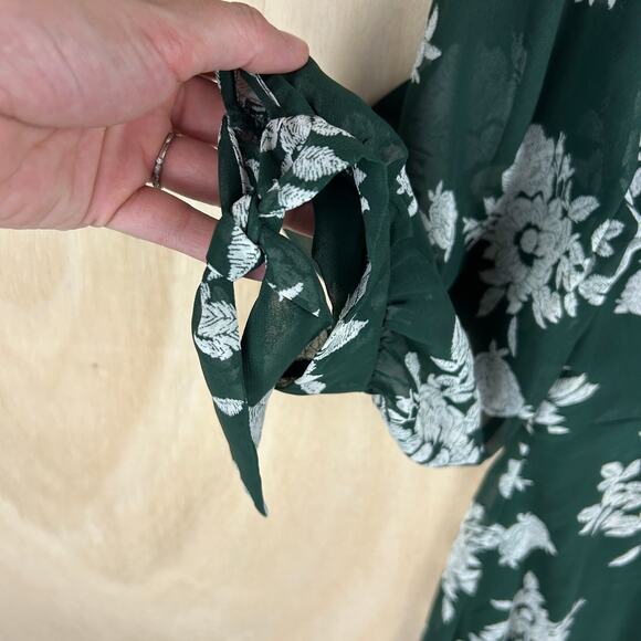 LuLu's Green White Floral Mini Dress XL Long Sleeve Bow Detail Fall - Picture 3 of 7
